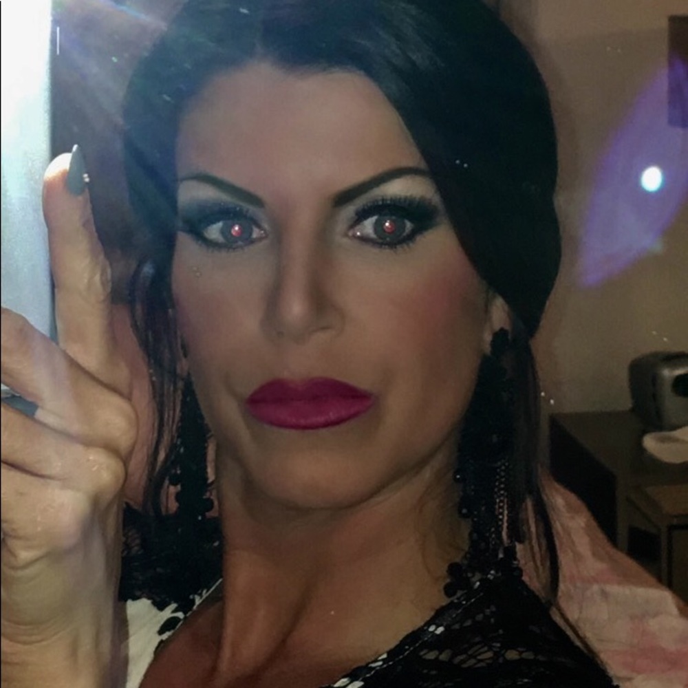 Meet your Posher, Kellie
